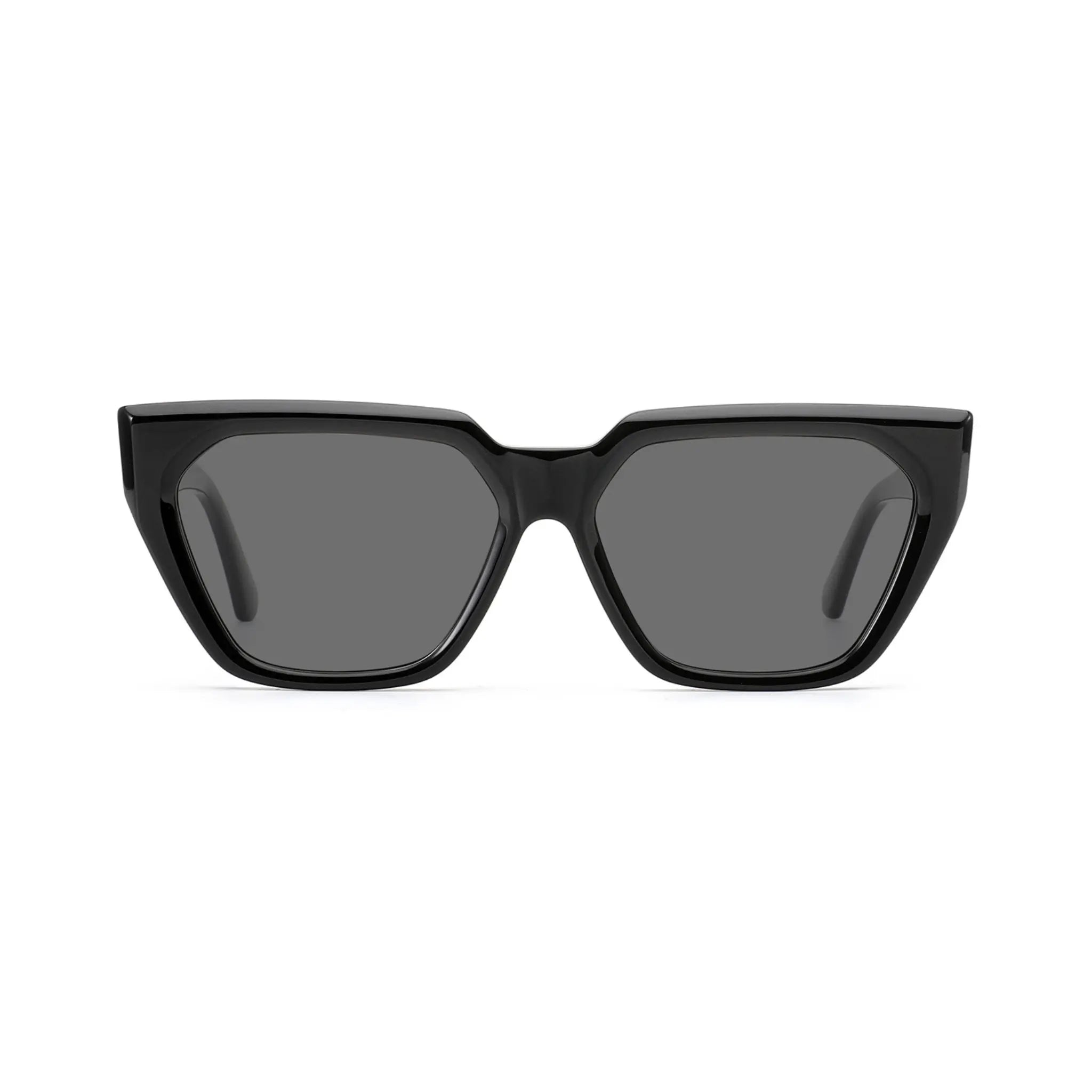 Betty’s Retro Shades Cora sunglasses in black with dark grey lenses