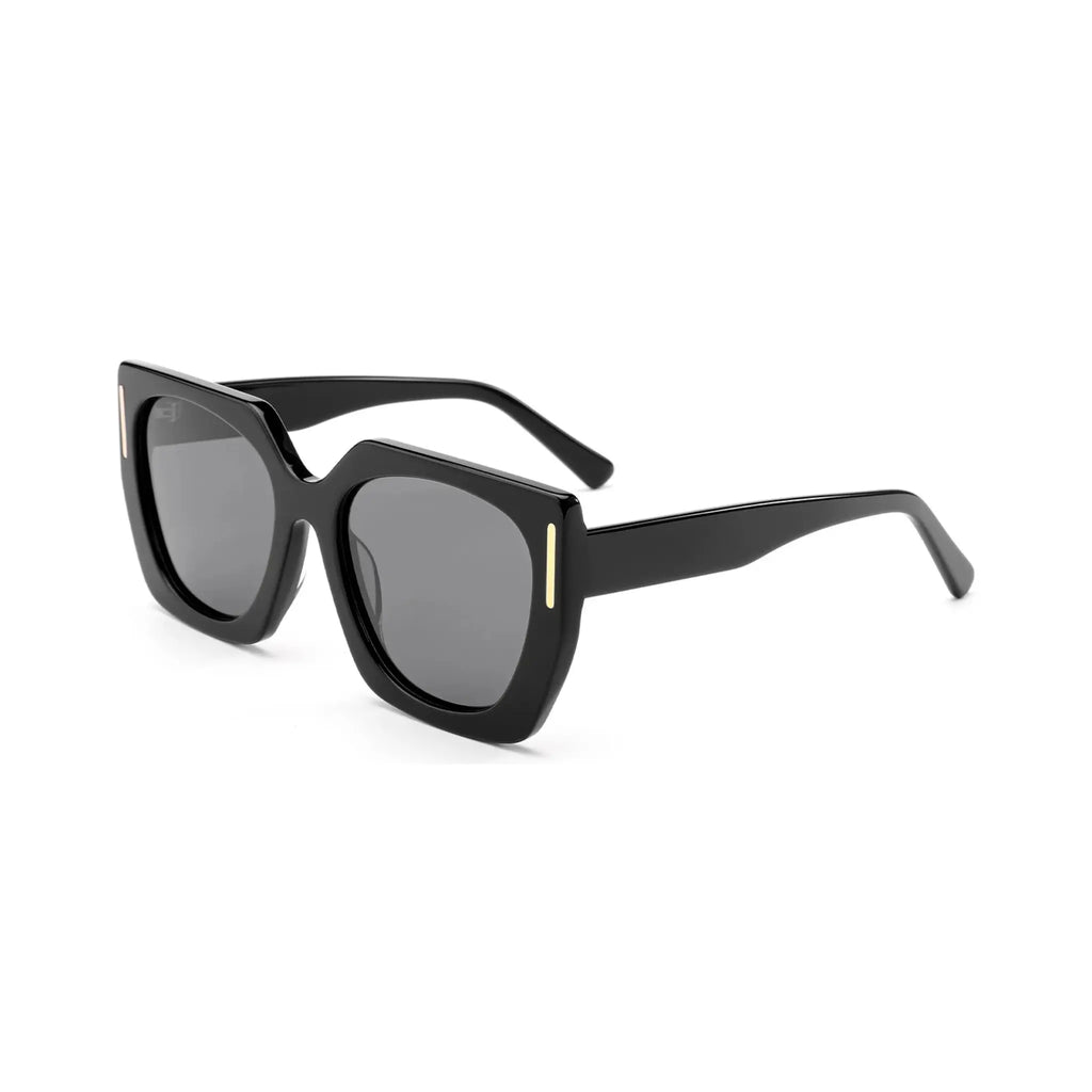 Betty’s Retro Shades Magnolia sunglasses in black with dark grey lenses
